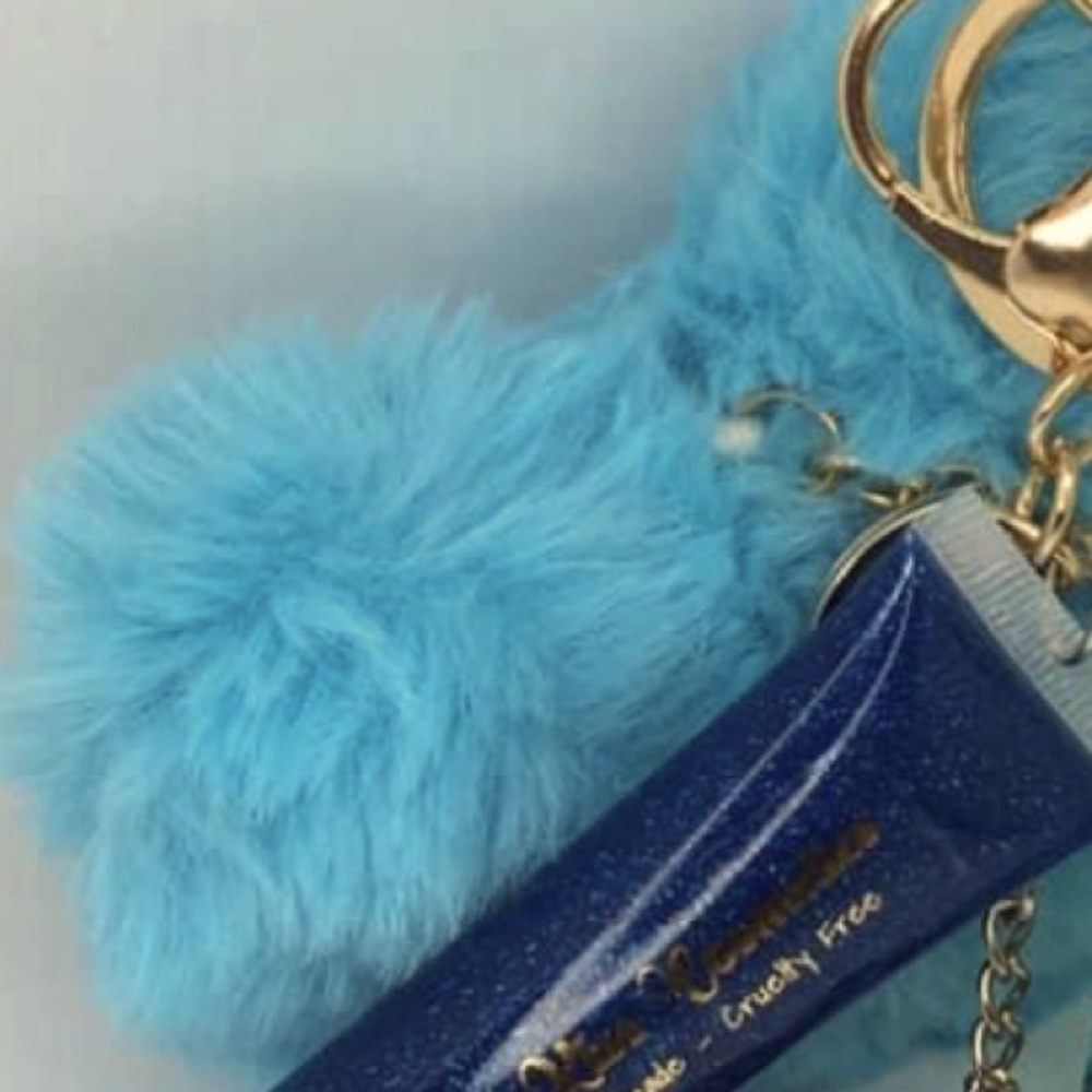Pom-Pom gloss keychain